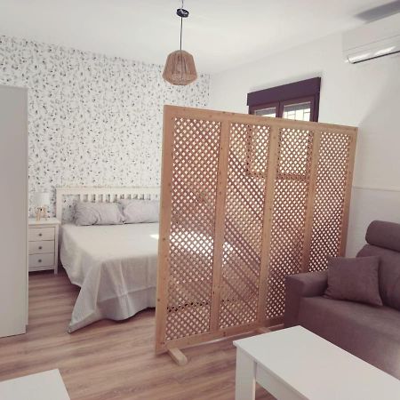 Los Patos Apartment Villafranca de los Caballeros ภายนอก รูปภาพ