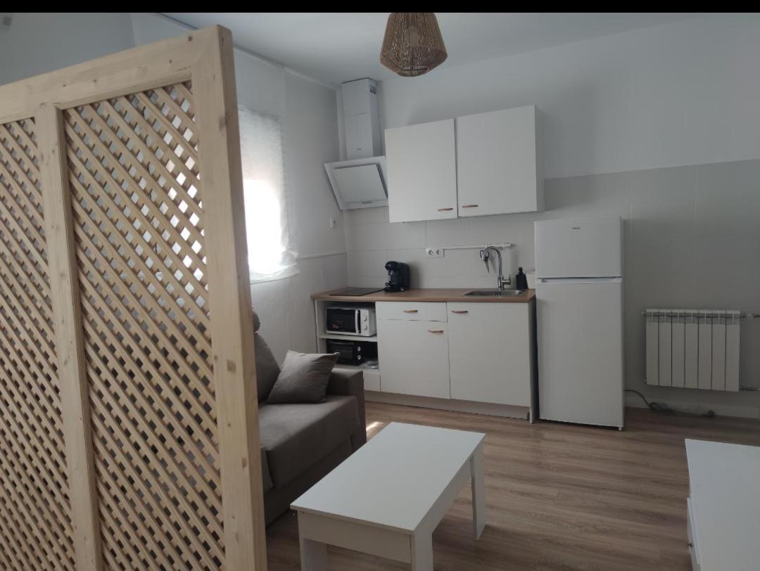 Los Patos Apartment Villafranca de los Caballeros ภายนอก รูปภาพ