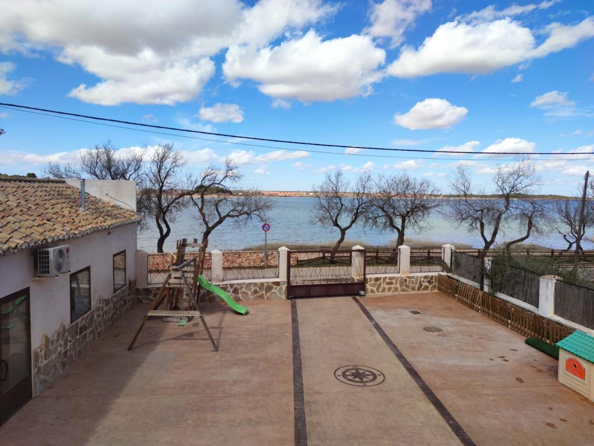 Los Patos Apartment Villafranca de los Caballeros ภายนอก รูปภาพ